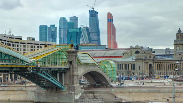 Kievskiy Railway Station and Bridge of Bogdan Khmelnitskiy Timelapse Hyperlapse Moscow Russia