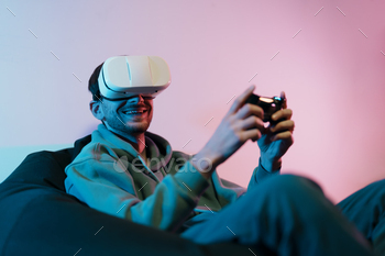 Joyful Engagement in Virtual Reality