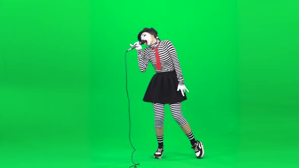 Mime Singing Song in Microphone, Dancing