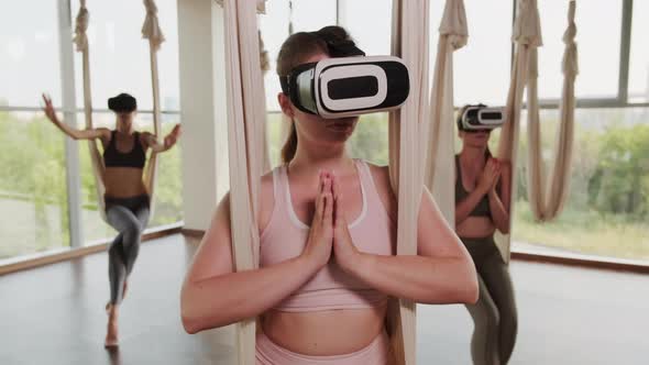 Aero Yoga In VR Headset