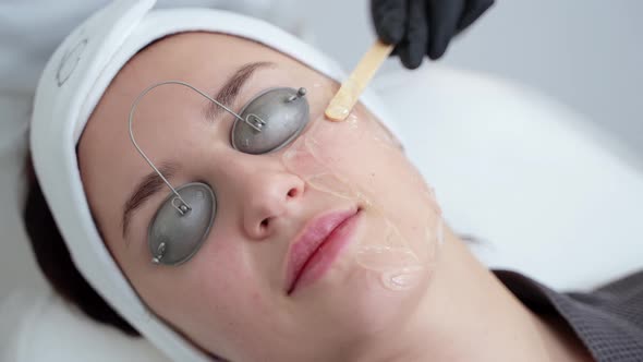 Facial Skin Cleaning with Gel Mask at Beauty Parlour