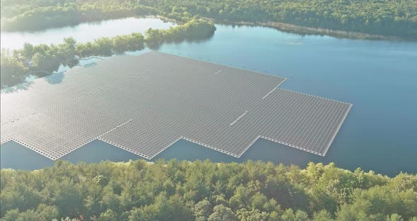 Ecological Energy Renewable of Solar Power Station Float on Water Pond the Electric Power