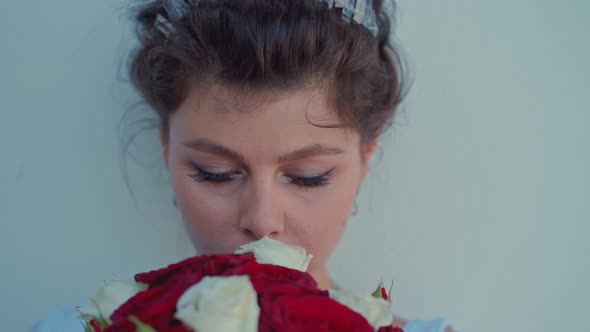 Beautiful Bride Posing in Her Wedding Day