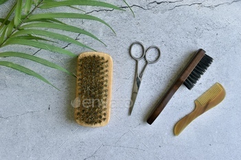 Facial grooming, accessories