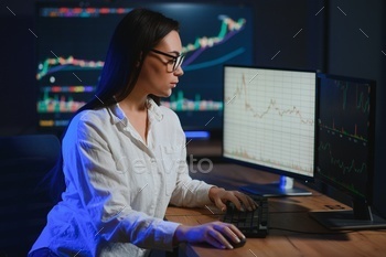 Successful smart woman investor and crypto trader
