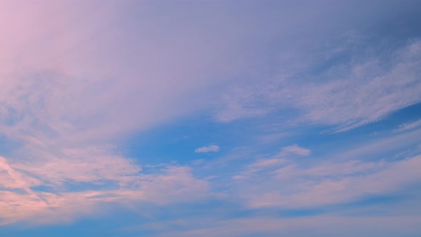 4K Sky Time lapse of Colorful clouds during the moving sun