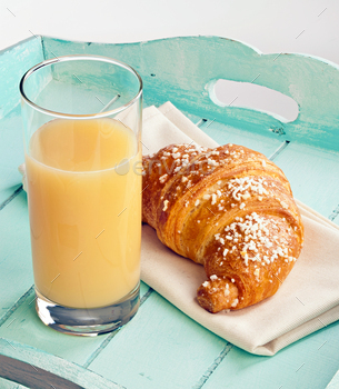Croissant and pear juice