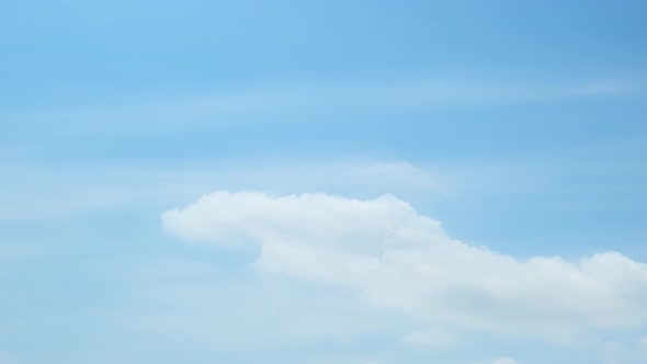 4K Sky Time lapse, Beautiful background, Sky Timelapse of skyscrapers.