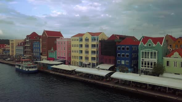 Yall view displaying the UNISCO Heritage "Handel Kade" of the Island of Curacao