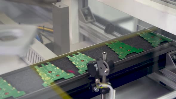 Preparation of printed circuit boards on the machine. Modern technology for integrated circuits.
