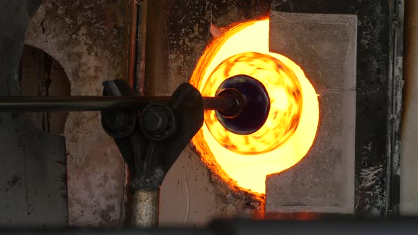 Glassworks glass manufacturing process - glass in the furnace