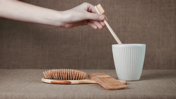 Bamboo brushes in the bathroom