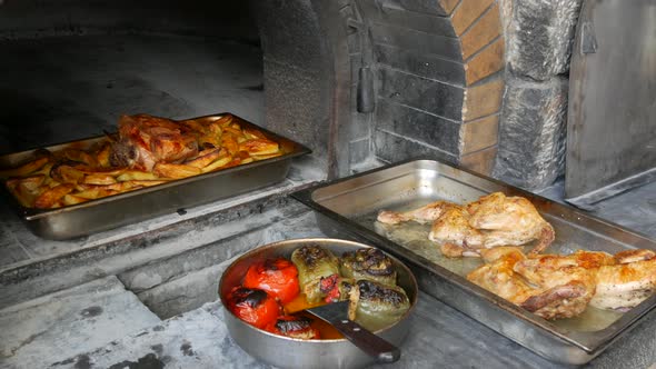 Freshly Cooked Dishes From a Real Oven