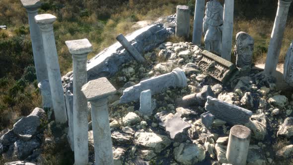 The Ancient Greek Temple in Italy alt