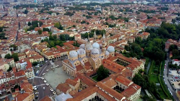 St. Anthony of Padua Basilica in Italy wide panorama, Aerial slow lowering approach
