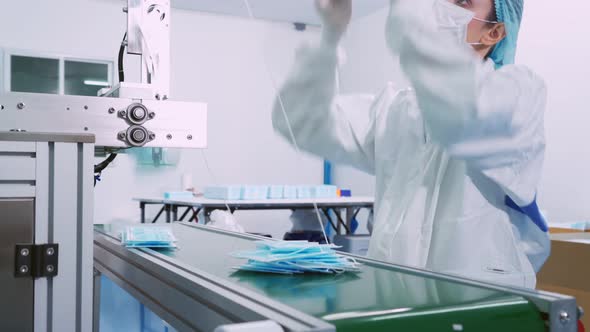 Face Mask Production Line in Modern Factory