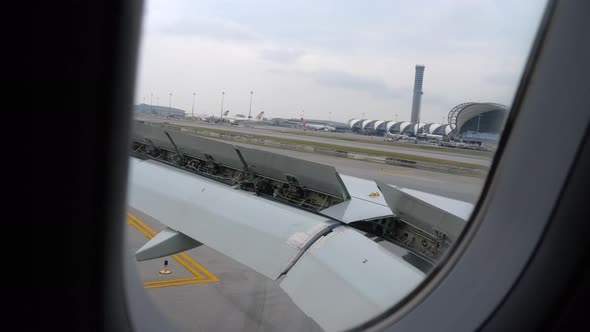 Airplanes in Suvarnabhumi Airport