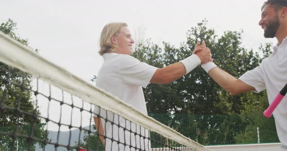 Tennis players shaking hands