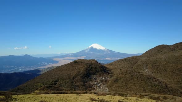 Slow Flight Towards Mt Fuji