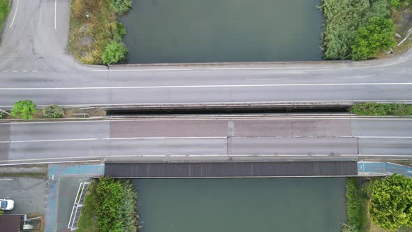 traffic time lapse bridge