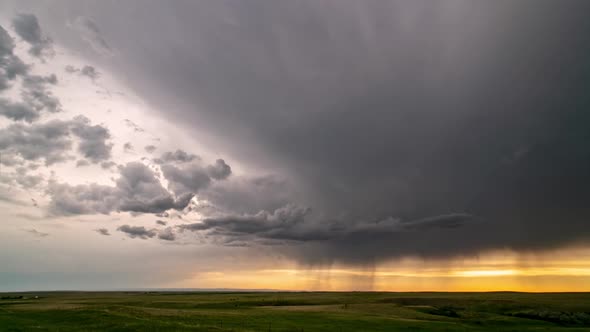 Timelapse of dramatic storm system rolls over the South Dakota plains