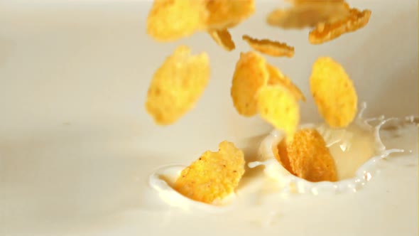 Super Slow Motion in the Milk Fall Cornflakes with Spray