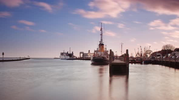 Dutch NorthSea harbour of Terschelling island timelapse