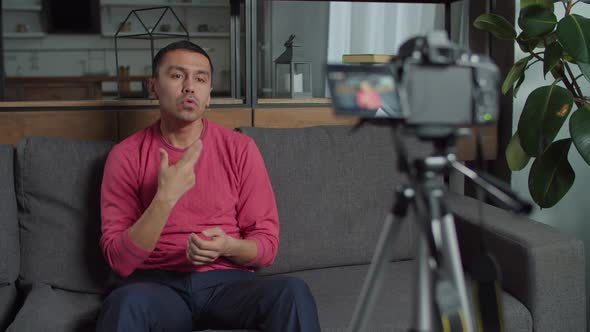Deaf Web Influencer Streaming Sign Language Vlog