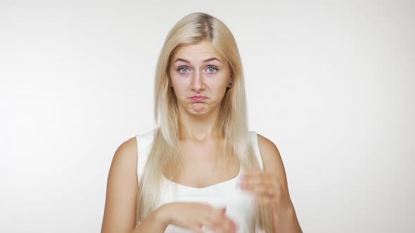 Slomo Caucasian Happy Young Woman with Long Blond Hair Expressing Approval Clapping Showing Thumb Up