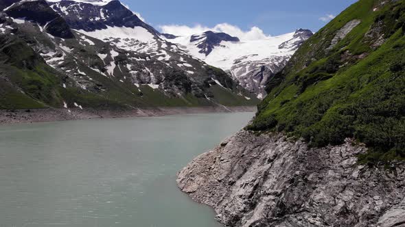 Stausee Wasserfallboden Reservoirs With The Alps On Background In Kaprun, Austria. - Long Shot