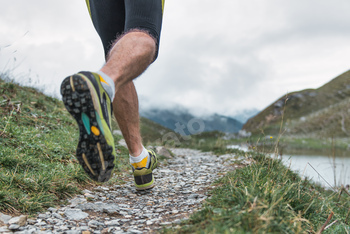 Mountain runner legs detail