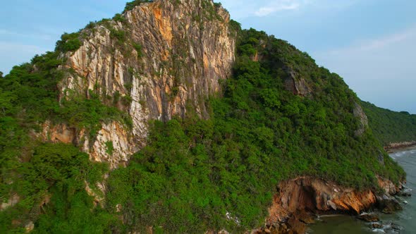 4K Aerial view of the thailand coastline near valley on the Big Island