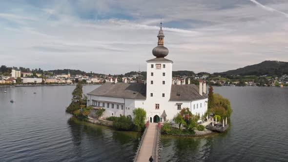 Scenic View on Gmunden Schloss Ort