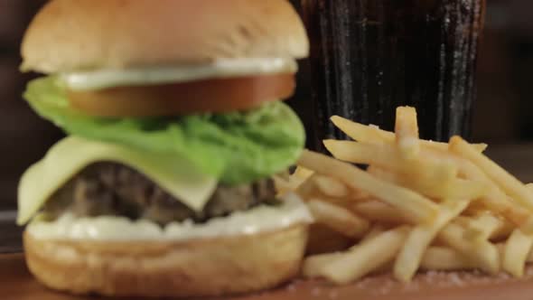 Lamb Cheese Burger With French Fries Display - Focus Pull