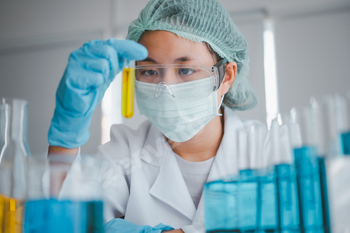 Female researchers are experimenting with pipette dropping