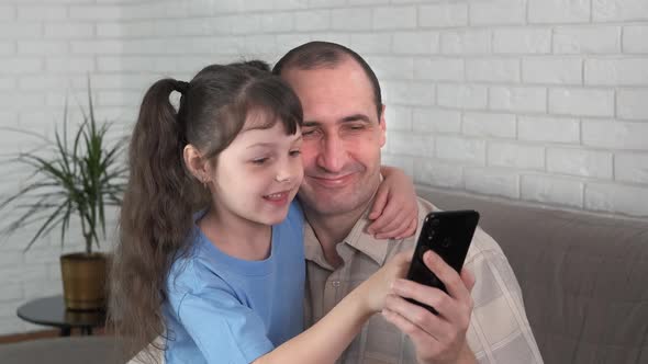 Father with child in internet.