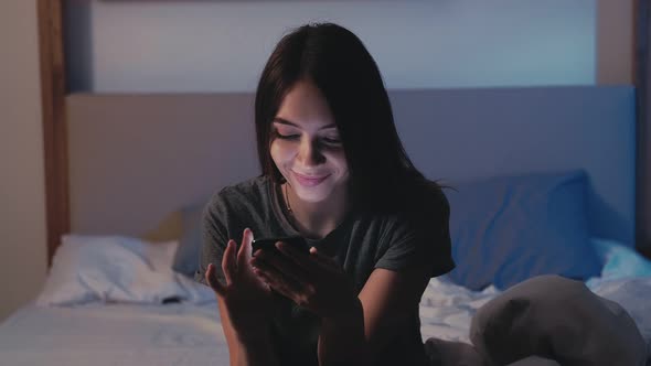 Gadget Night Insomnia Problem Bored Woman Phone