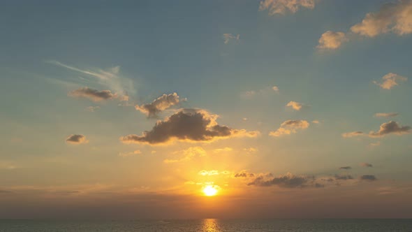 Time Lapse Scenery Sunset Over The Ocean