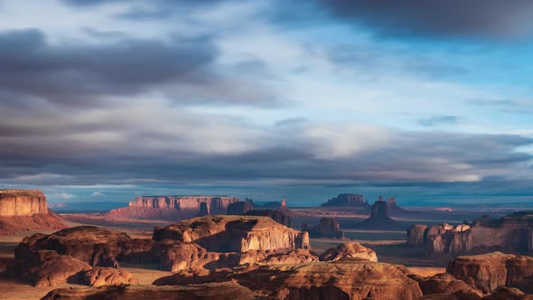 4K Timelapse of Hunts Mesa at sunrise, Monument Valley, Arizona, USA