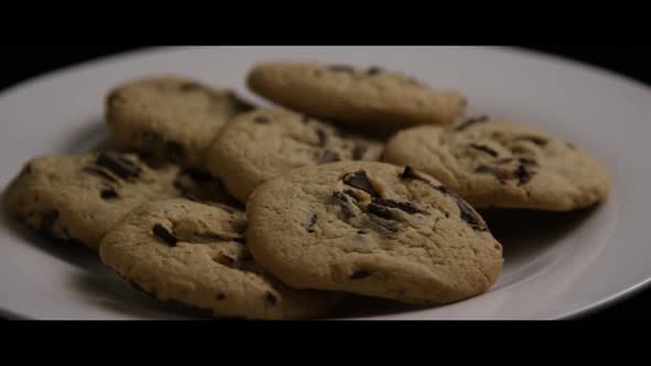 Cinematic, Rotating Shot of Cookies on a Plate - COOKIES 005