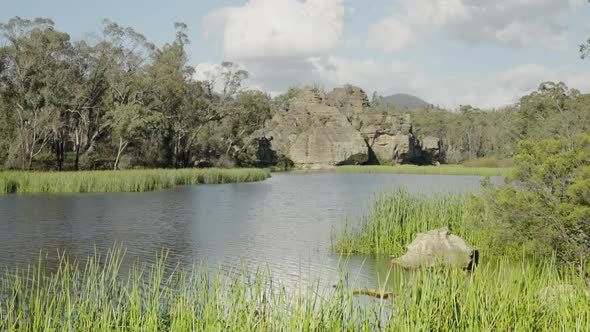 zoom out view of dunns swamp in wollemi national park