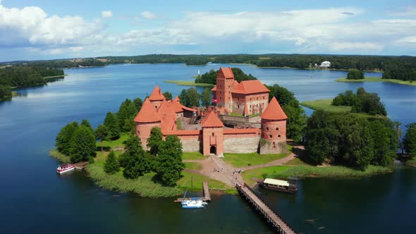 Trakai castle: medieval gothic Island castle, located in Galve lake