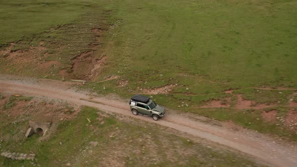 Off Road Tourist Car Rides Offroad in the Highlands