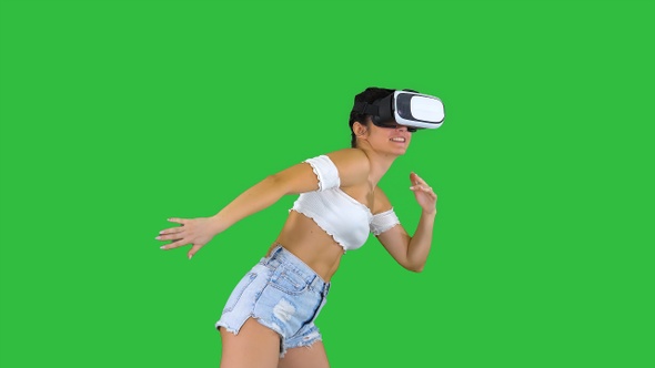 Cute girl dancing while she has her VR on Dancing time