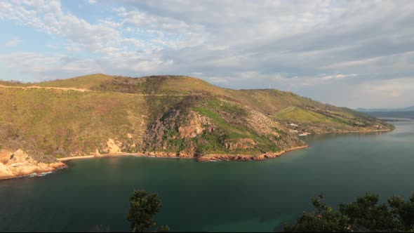 A beautiful summers day overlooking the Knysna HEads from a viewpoint with boats coming in and out o