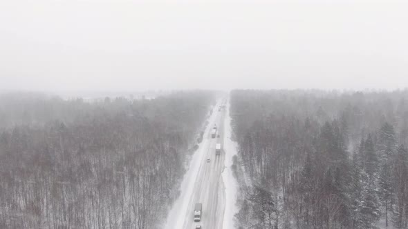 Thousands of People Were Stranded on the Highway When a Heavy Snowstorm