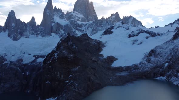 The most beuatiful mountain - Fitz Roy and Laguna de Los Tres in El Chalten city - Patagonia Argenti
