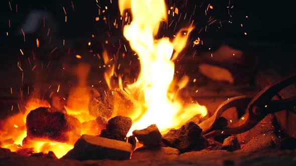 Slow Motion Mingling Process of Coals in the Fire