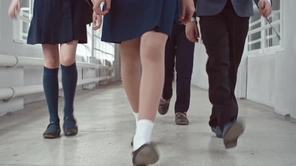 Middle School Students Heading to Lessons alt