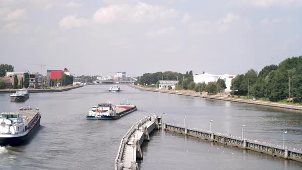 Sailing Canal Boats